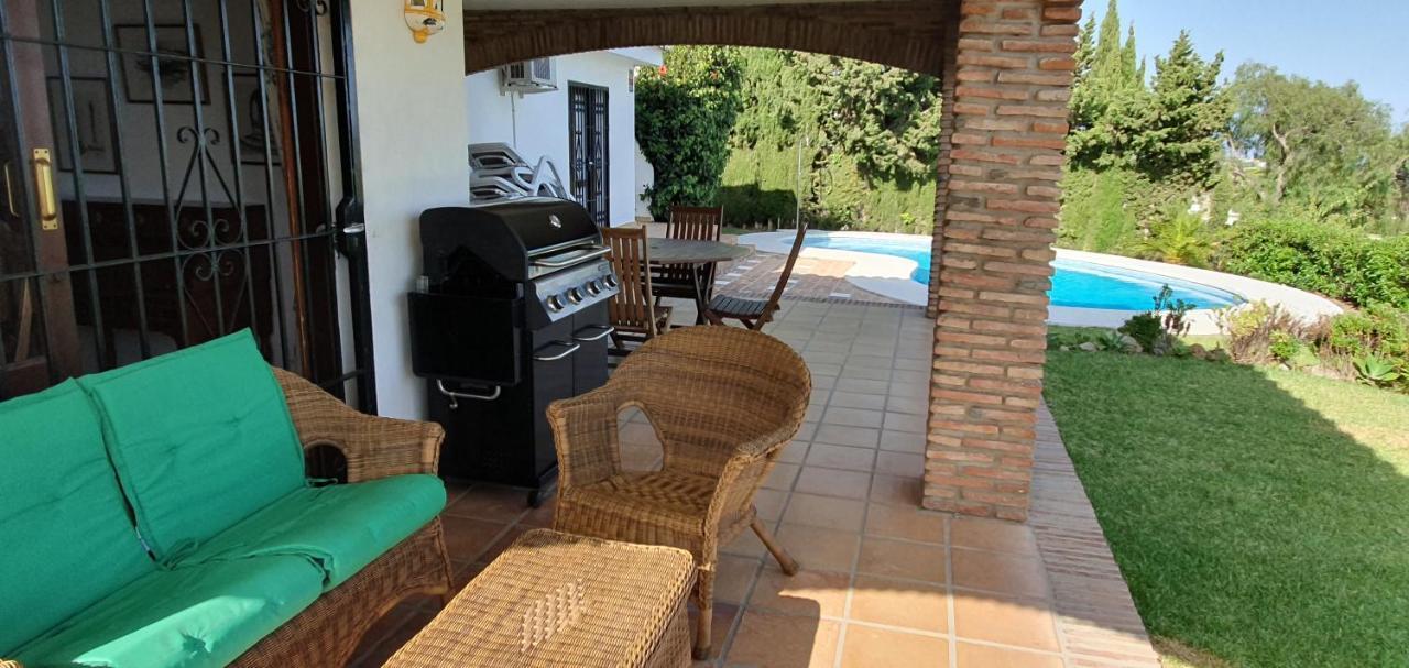 Sea View Villa With Pool, Near Beach In Calahonda, Marbella Area Mijas Kültér fotó
